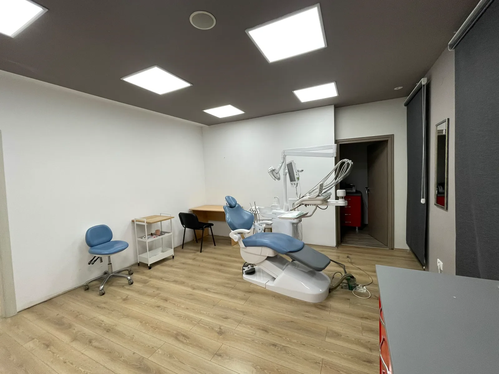 Temel Dental modern tedavi ünitesi